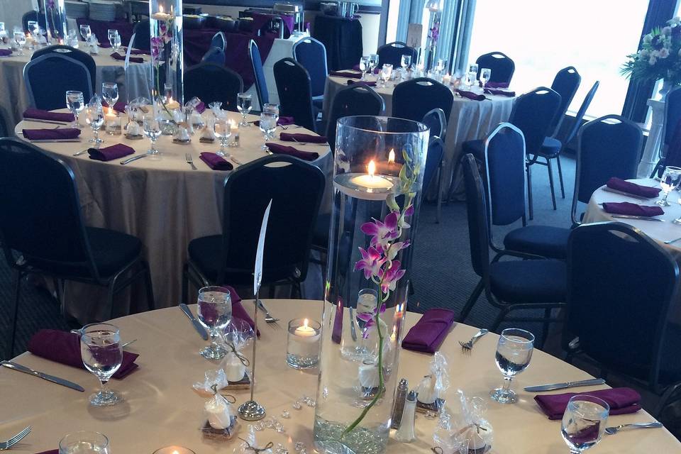 Guest table centerpiece
