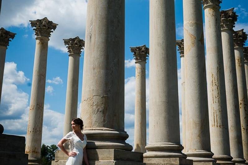 Bride by the pillars