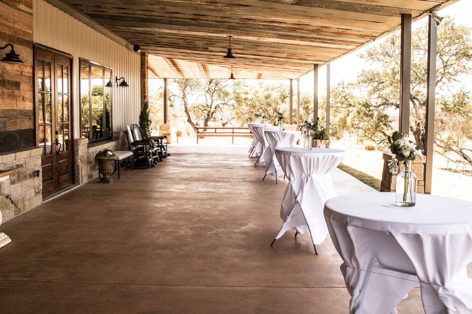 Huge Covered Porch.