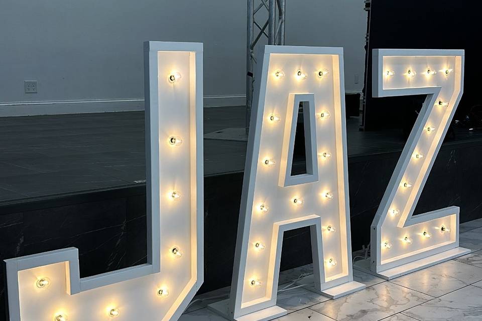 Marquee letters
