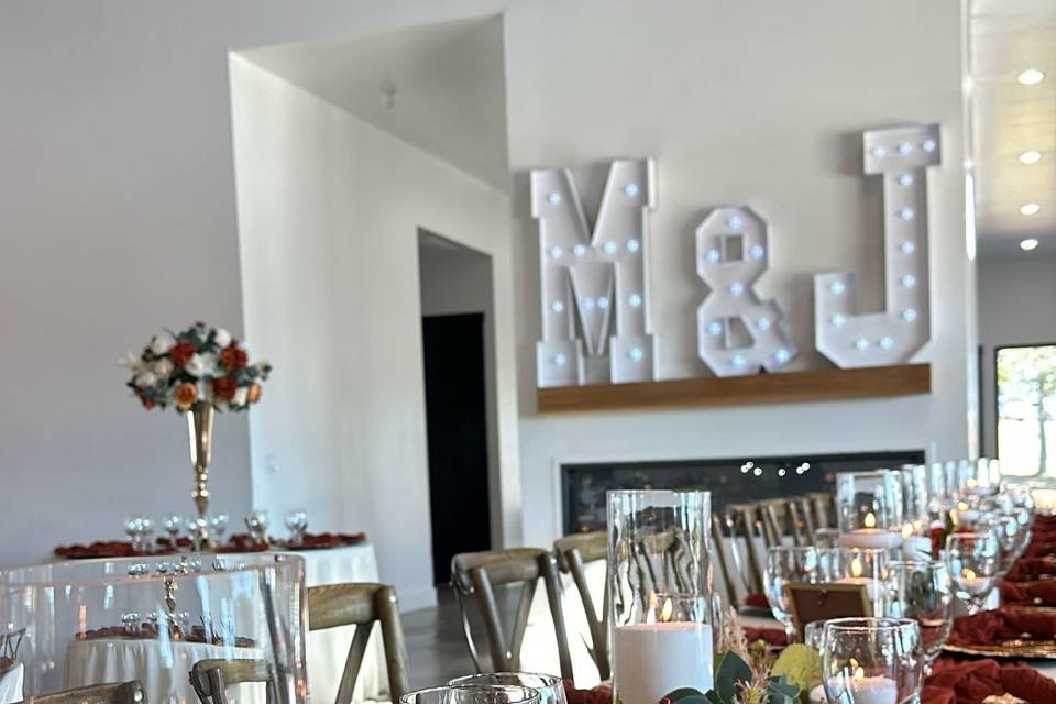 Reception table