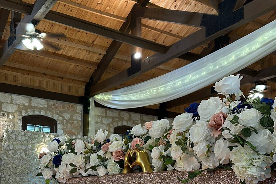 Sweetheart table decor