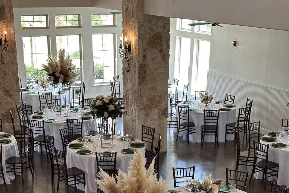 Guest table decor