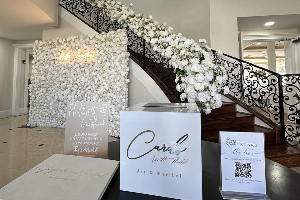 Entrance decor