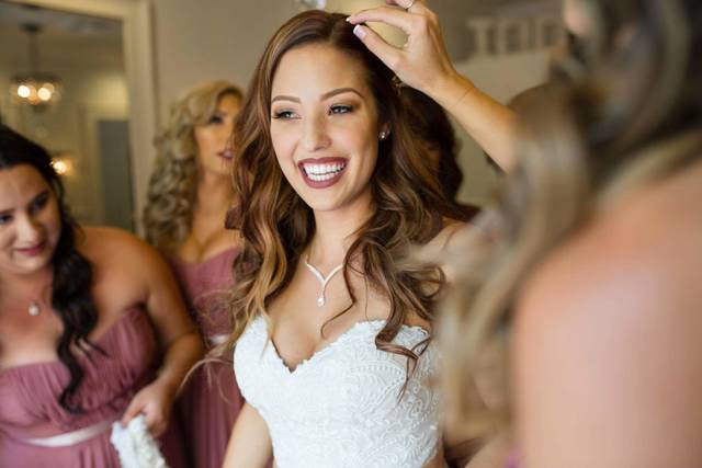The bride with her bridesmaids