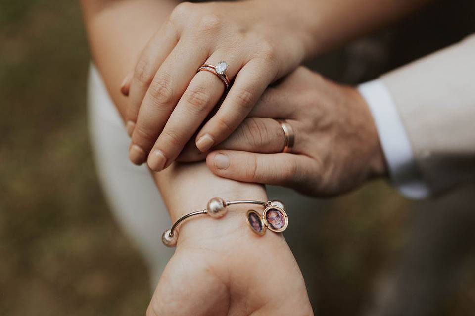 Wedding bands and accessories