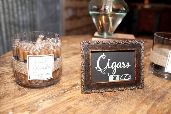 Cigar favors