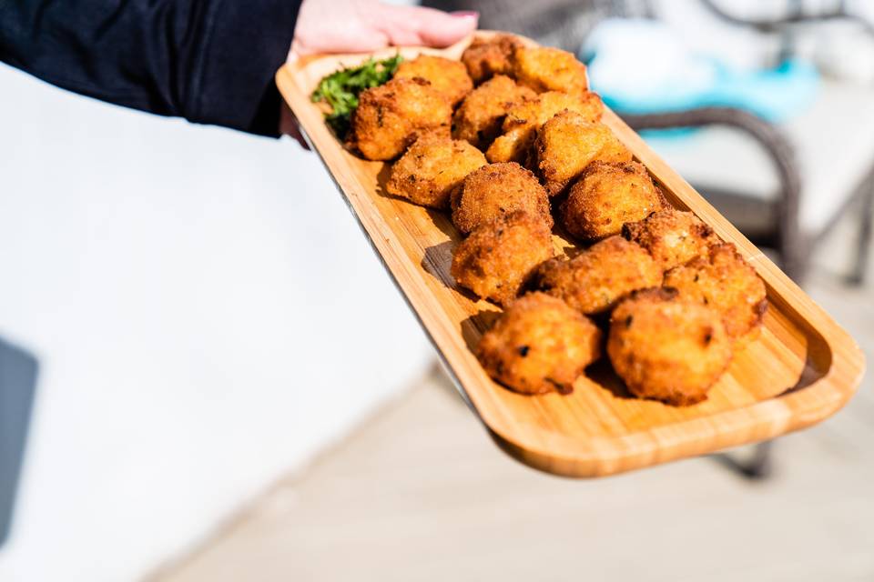 Mac N Cheese Fritters