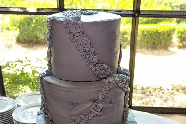 3 Tier cake with handmade sugar roses | This cake was for a … | Flickr