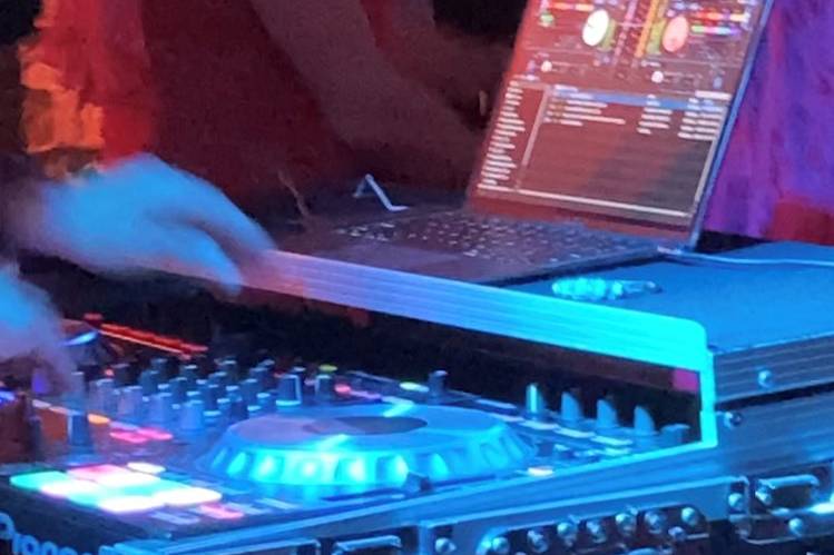 Premium DJ