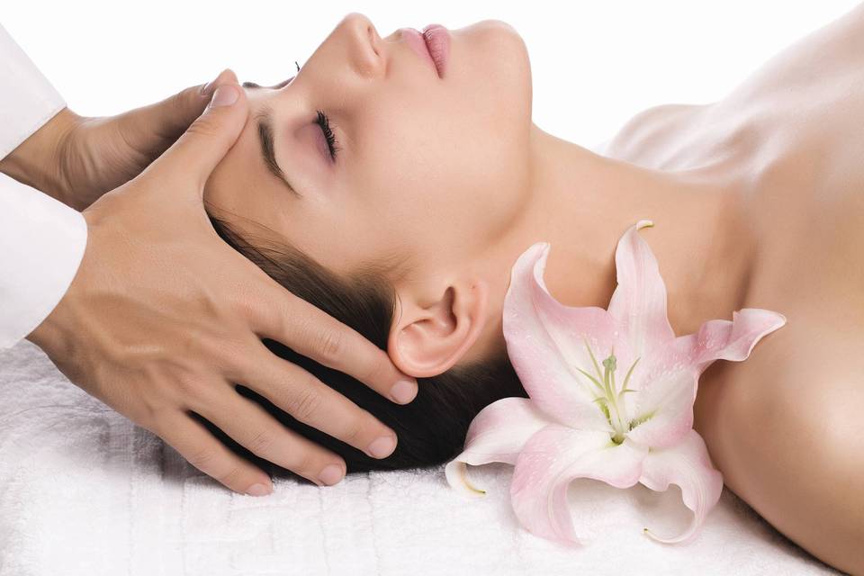 Rave Salon & Spa