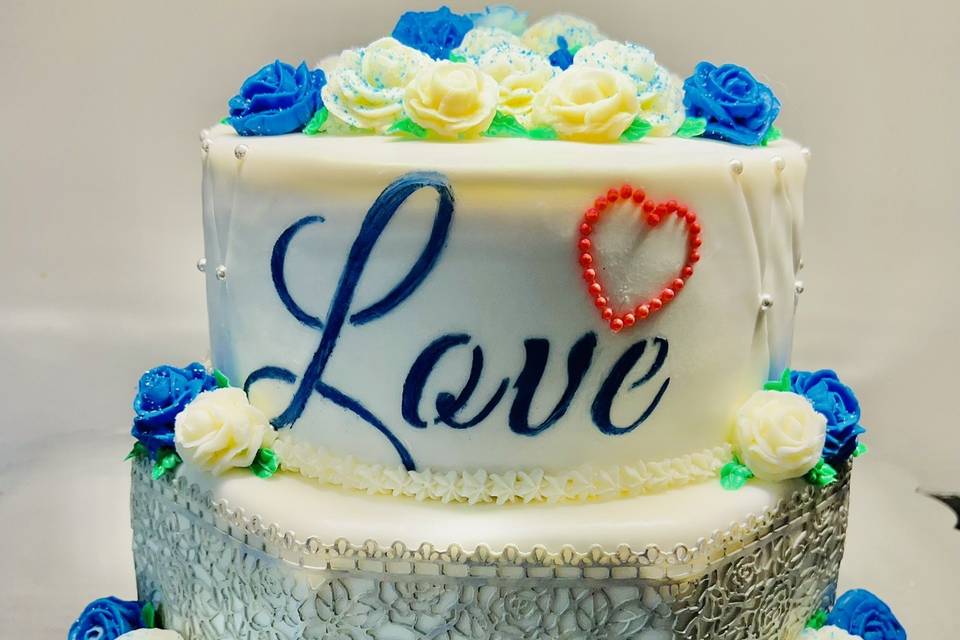 Love-themed cake