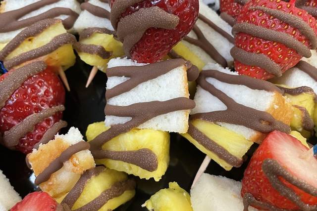 Chocolate Drizzled Fruit Kabob