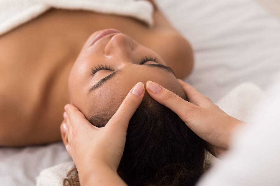 Relaxing Facial Massage