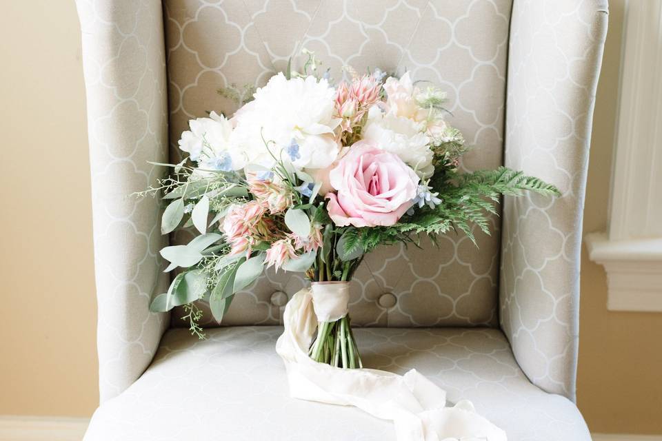 Bouquet on the chair