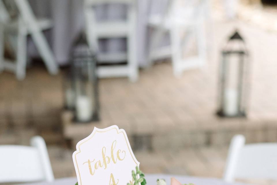 Floral centerpiece