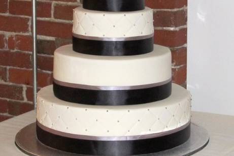 Black & White 4 Tier Wedding Cake