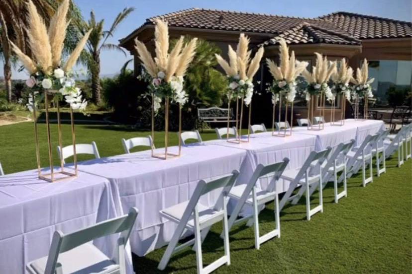 Outdoor table setting
