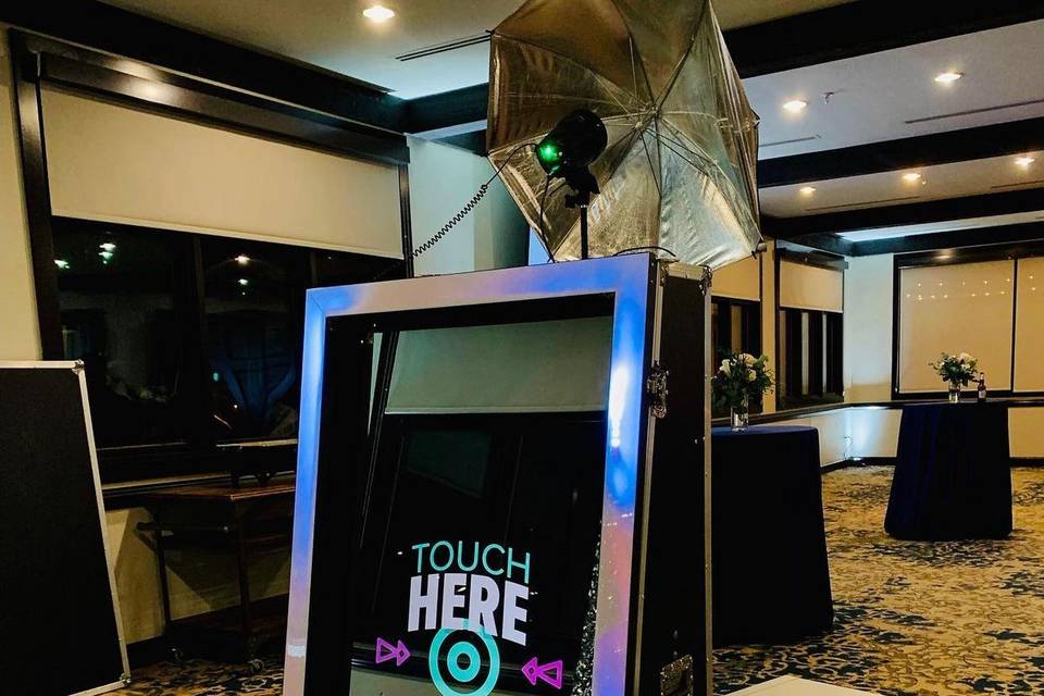 Magic Mirror with LED Display