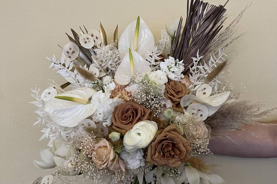 Dried/fresh bridal bouquet