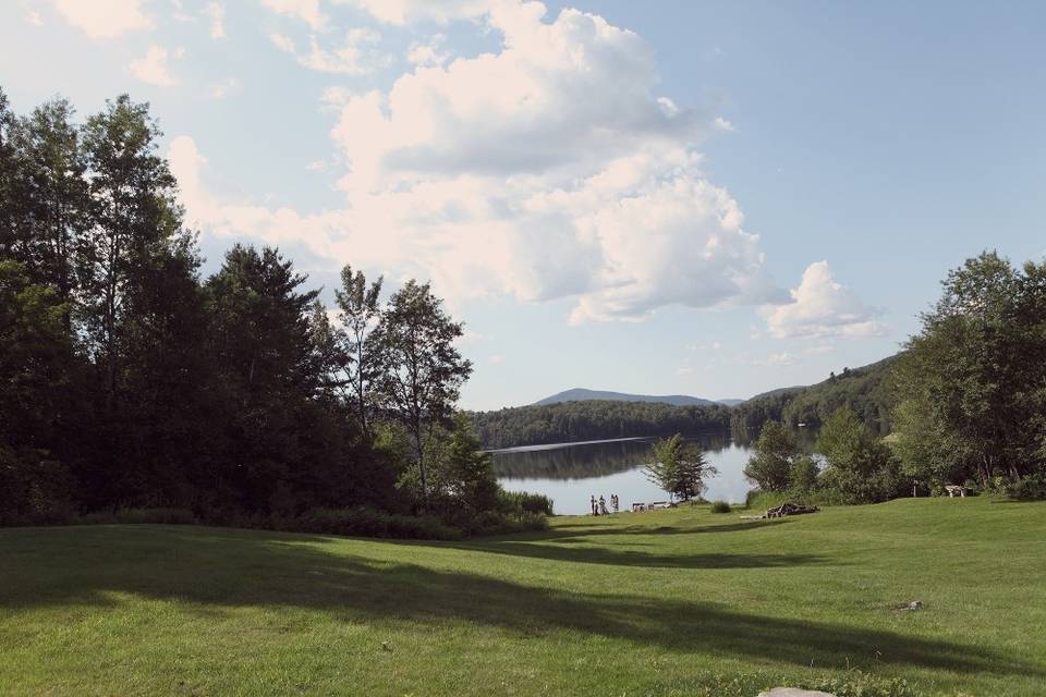 A Perfect Vermont Wedding at Mountain Meadows Lodge