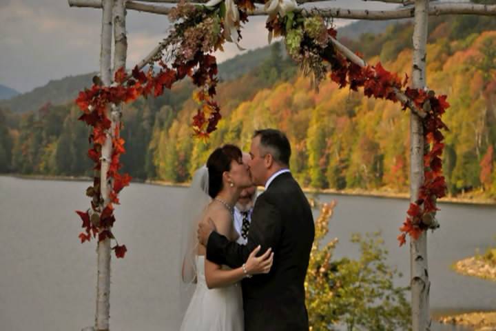 A Perfect Vermont Wedding at Mountain Meadows Lodge