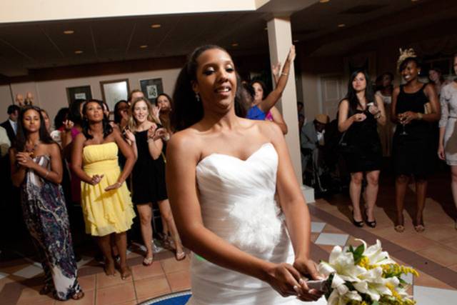 Toss the bouquet time
