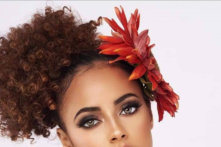Photoshooting Hair and Makeup