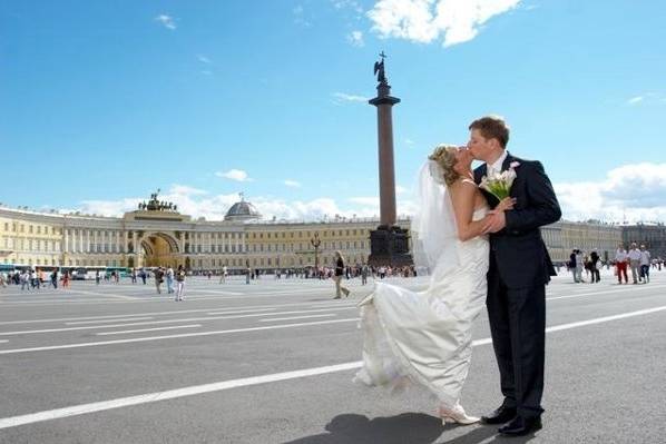 Worldwide weddings and honeymoons 17