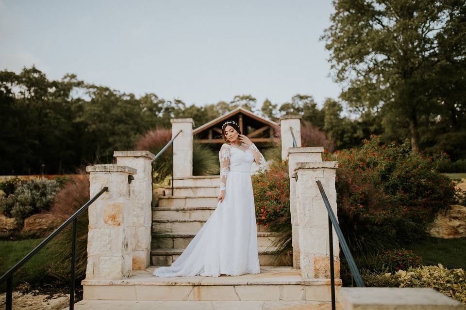 The Ranch - path to ceremony