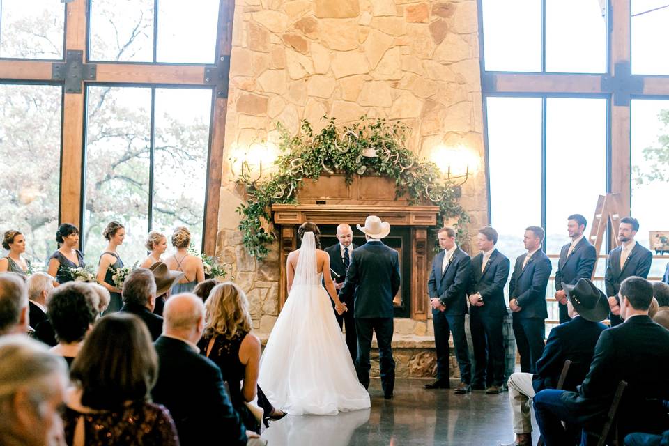 The Lodge - indoor ceremony