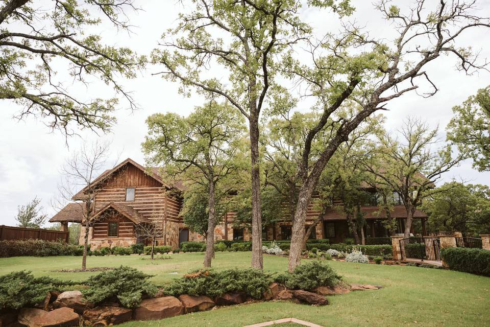 Oakview Lodge