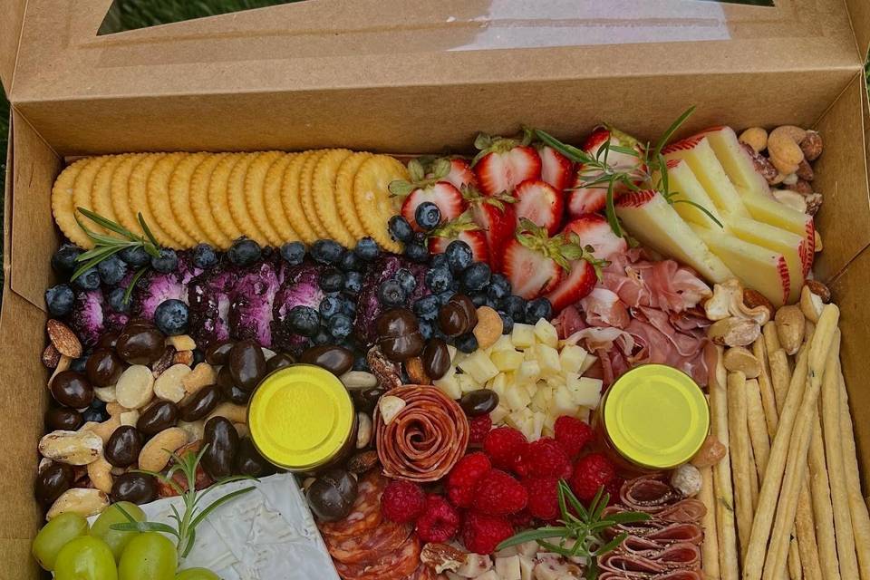 Large Charcuterie Box