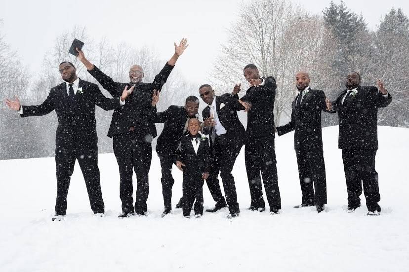 Groomsmen Chillin in the Snow