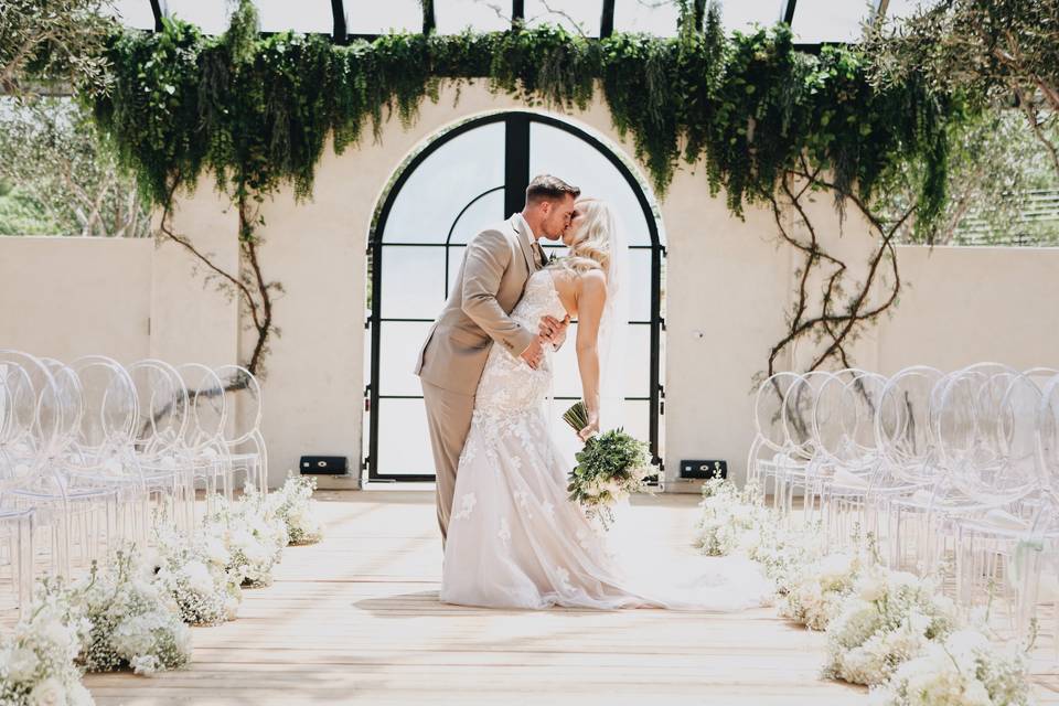 Outdoor ceremony pavilion