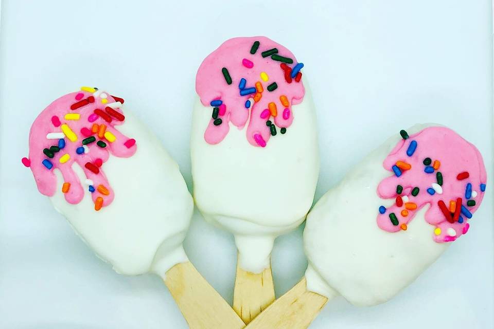 Melted ice cream cakesicles