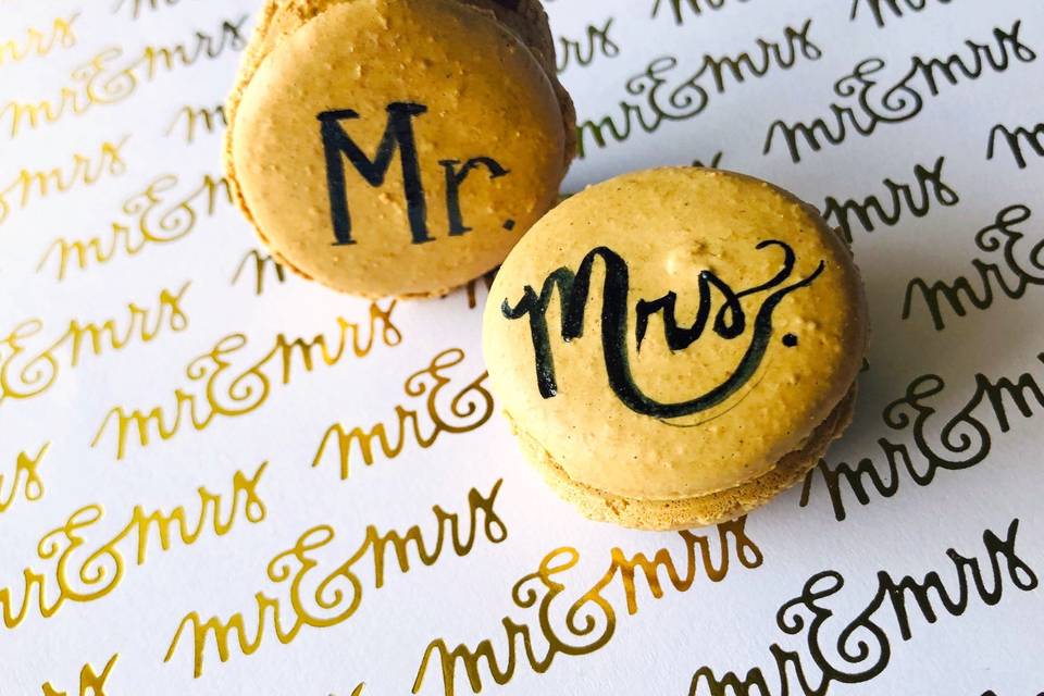 Mr & Mrs. Macarons