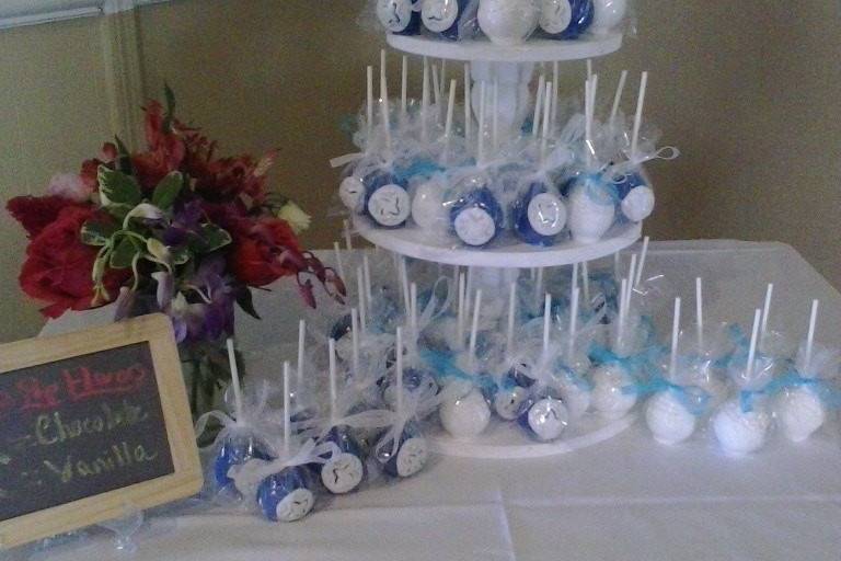 Creative Cake Pops by Marcy