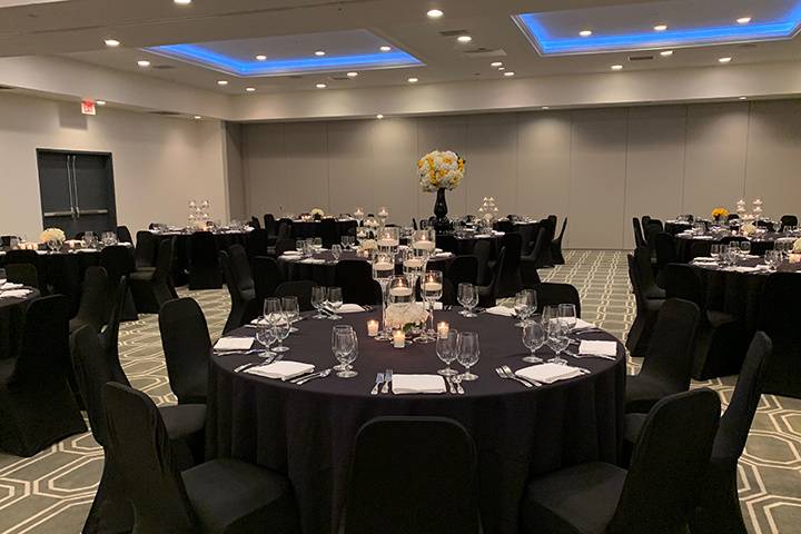 Banquet with black linen