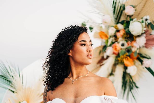 Florida bride, beach wedding