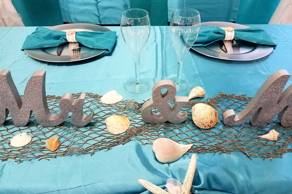 Sweetheart table Beach theme