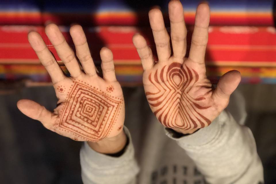 Bold henna stains