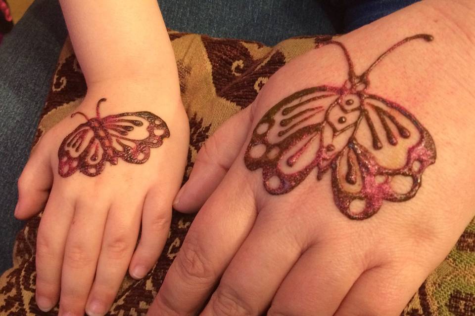 Mother & daughter mini henna