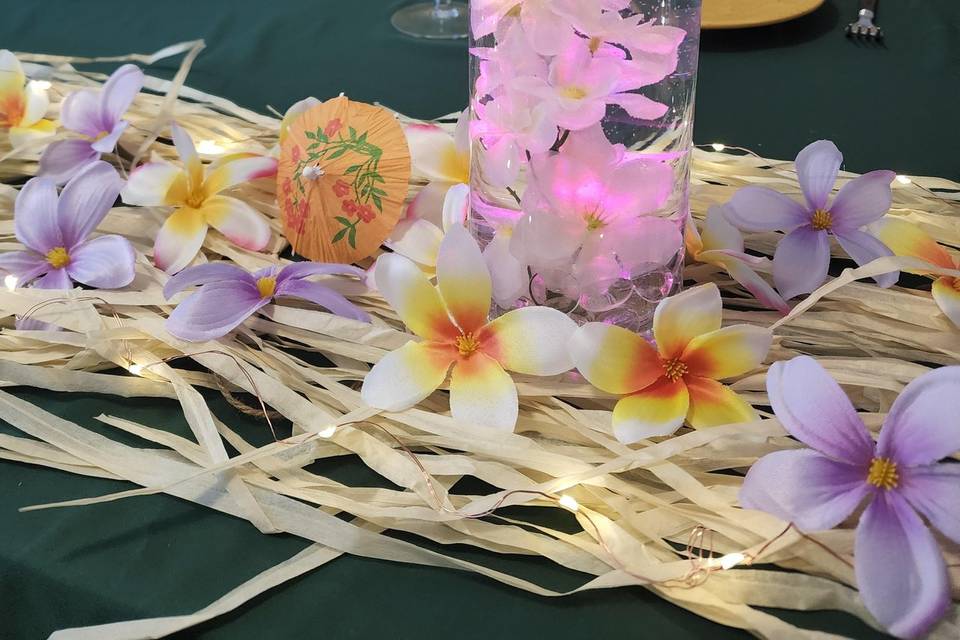 Hawaiian-Themed Wedding Idea