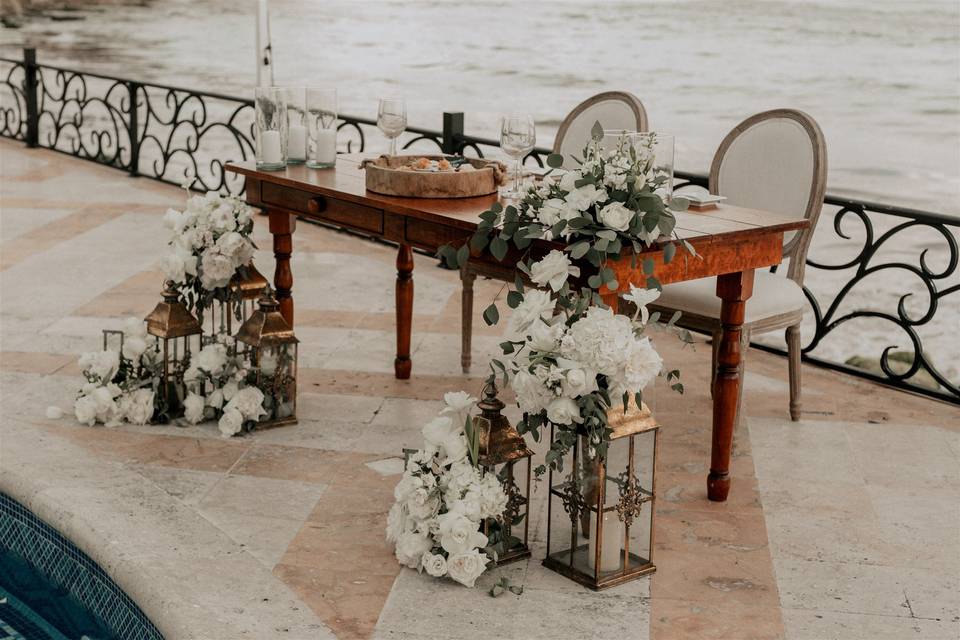 Sweetheart table