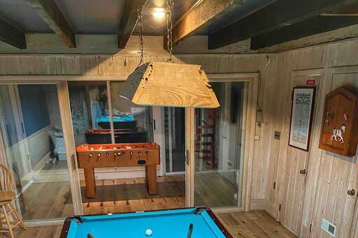 Pool table/game room