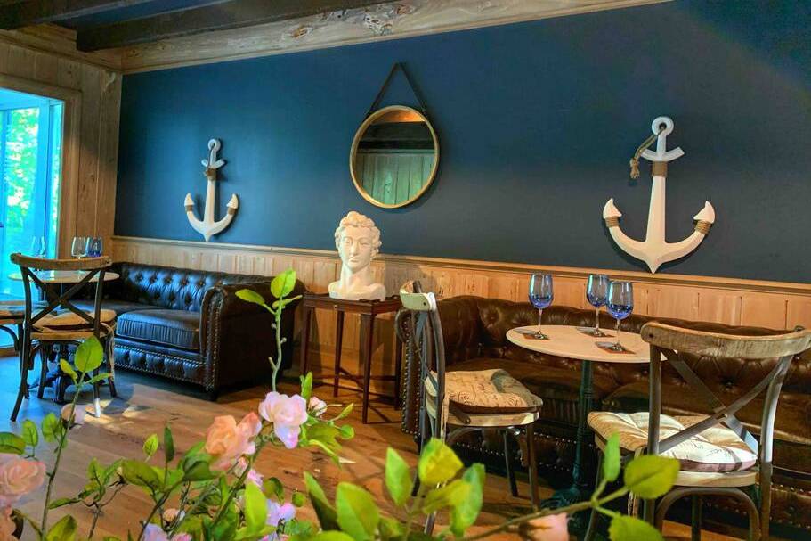 Crown & Anchor Inn