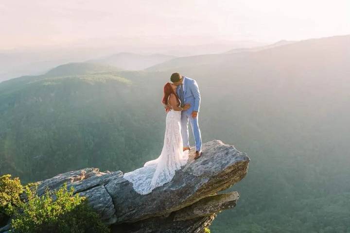 Joshua Maples Professional Wedding Officiant