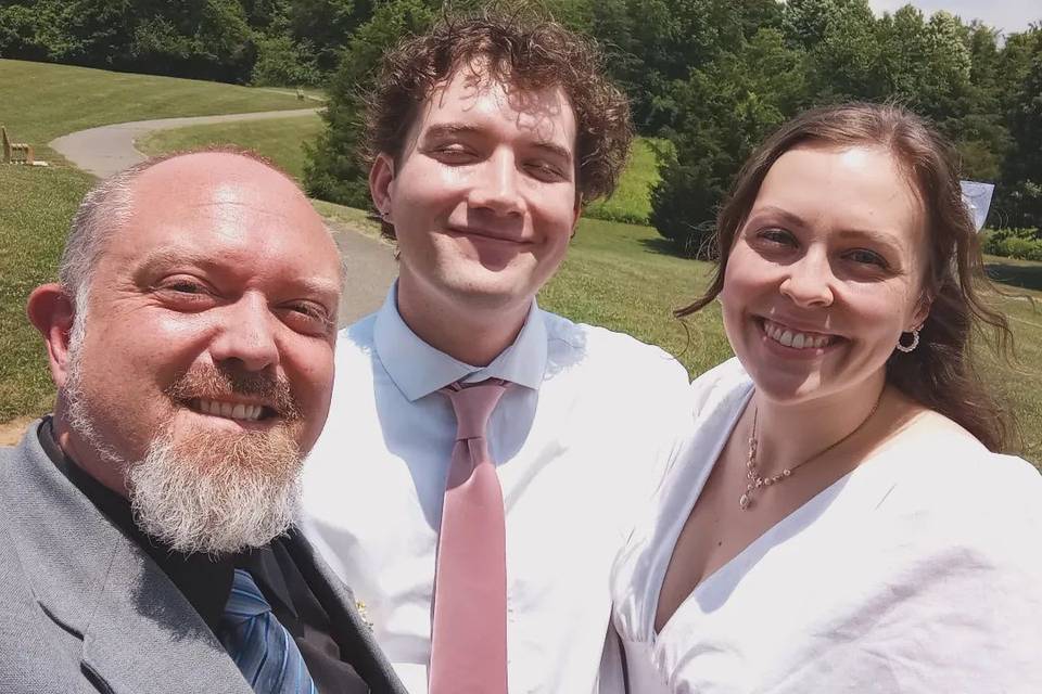Joshua Maples Professional Wedding Officiant