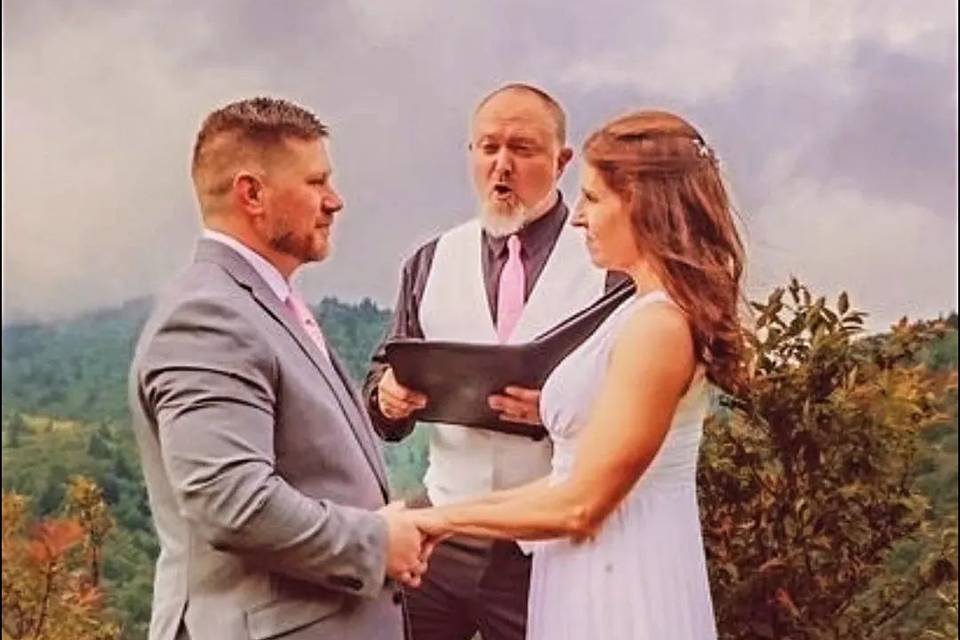Joshua Maples Professional Wedding Officiant